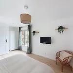 Apartment Nuit D'or - Dependance - Sejour & Pro